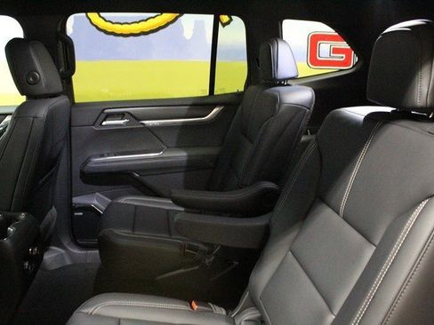 New 2026 GMC Acadia Elevation w/ Black Edition image 15