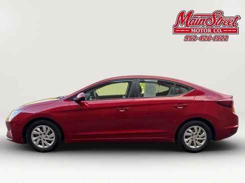Used 2019 Hyundai Elantra SE FWD image 4