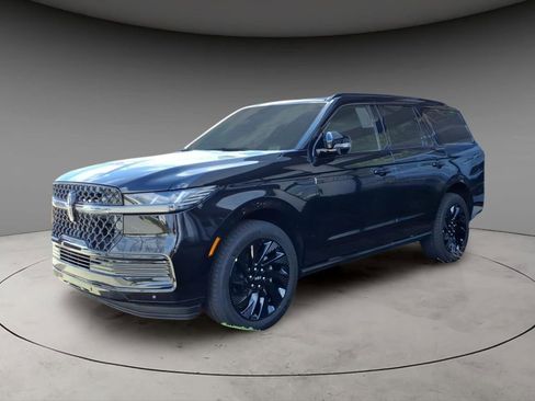 New 2025 Lincoln Navigator Reserve w/ Jet Appearance Package AWD/4WD image 1