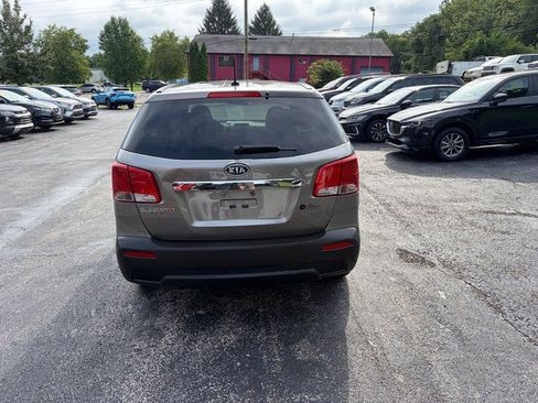 Used 2013 Kia Sorento LX FWD image 6