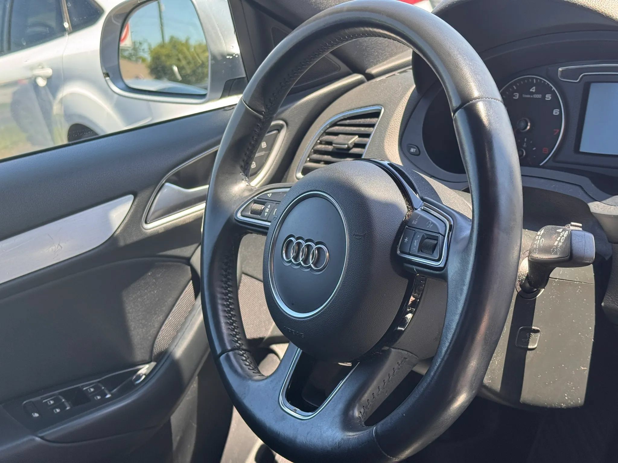 Used 2018 Audi Q3 2.0T Premium AWD/4WD image 30