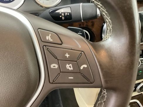 Used 2015 Mercedes-Benz GLK 350 4MATIC image 26