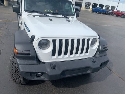 Used 2022 Jeep Wrangler Unlimited Sport w/ Sun And Sound Package AWD/4WD image 7
