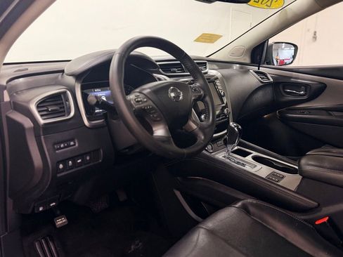 Used 2020 Nissan Murano SL w/ Moonroof Package AWD/4WD image 12