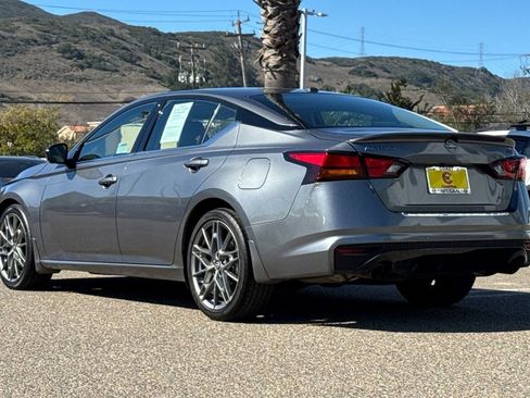 Used 2023 Nissan Altima 2.0 SR image 6