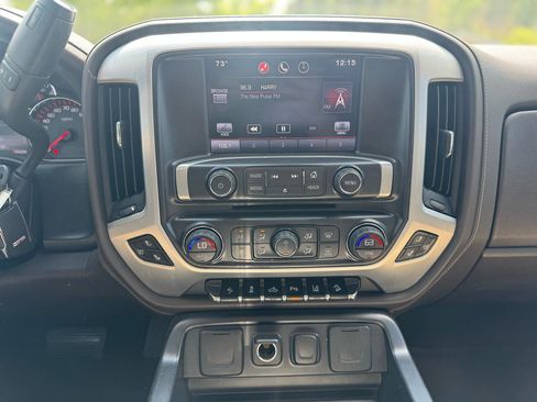 Used 2015 GMC Sierra 1500 SLT w/ SLT Crew Cab Value Package image 33