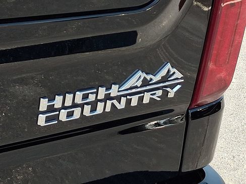 Used 2026 Chevrolet Silverado 1500 High Country w/ High Country Premium Package AWD/4WD image 32