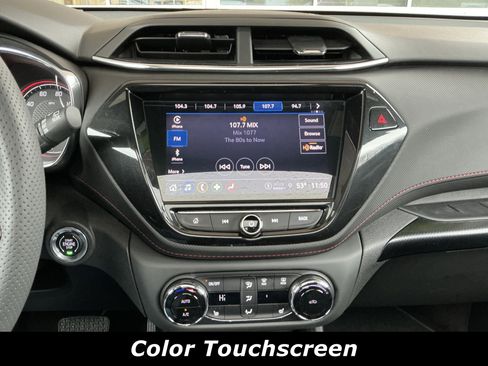 Used 2023 Chevrolet TrailBlazer RS w/ Sun and Liftgate Package image 9