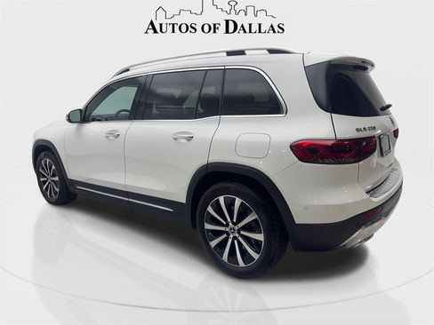 Used 2022 Mercedes-Benz GLB 250 w/ Premium Package Lite image 9