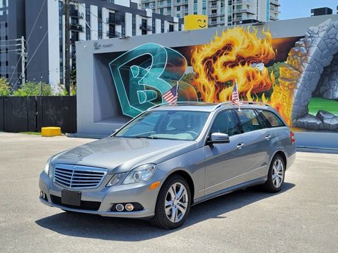 Used 2011 Mercedes-Benz E 350 4MATIC Wagon image 1