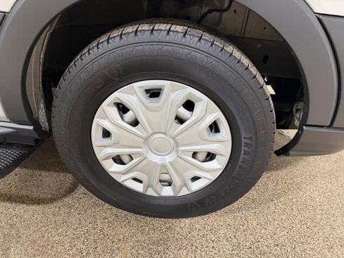 Used 2017 Ford Transit 350 XL image 55