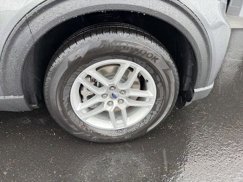 New 2026 Ford Explorer Active AWD/4WD image 12