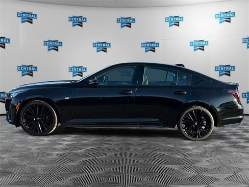 Used 2023 Cadillac CT5 Sport image 2