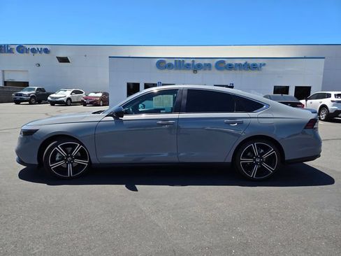 Used 2024 Honda Accord Sport image 7