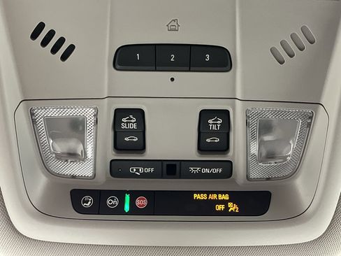 Certified 2023 GMC Acadia SLE w/ Driver Convenience Package image 28