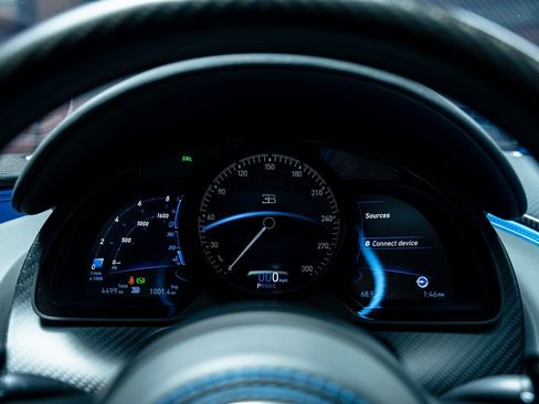Used 2023 Bugatti Chiron Super Sport image 20