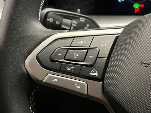 New 2026 Volkswagen Tiguan SE AWD/4WD image 25