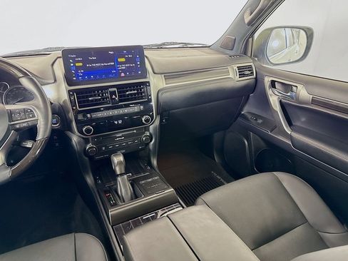 Used 2022 Lexus GX 460 Premium w/ Accessory Package image 28