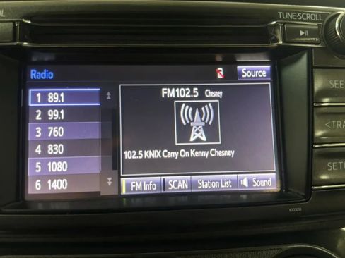 Used 2014 Toyota RAV4 LE AWD/4WD image 13