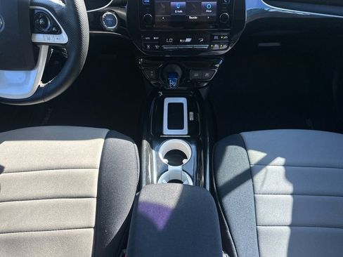 Used 2016 Toyota Prius Three Touring image 14