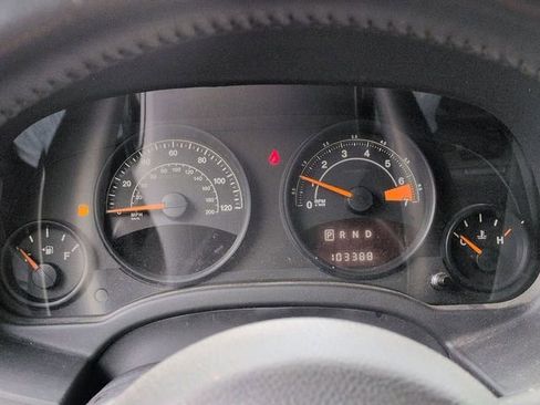 Used 2015 Jeep Patriot High Altitude FWD image 16