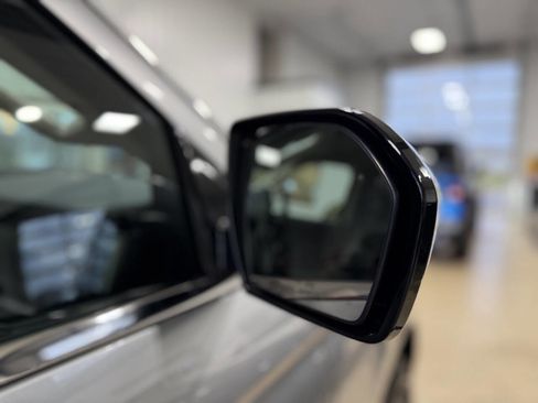 Used 2024 Ford Expedition Max XLT image 14