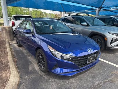 Used 2023 Hyundai Elantra SEL