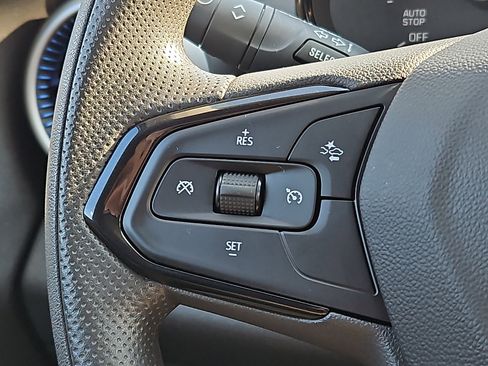 Certified 2024 Chevrolet Trax LS w/ Driver Confidence Package image 20