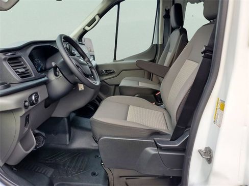 New 2025 Ford Transit 250 148 Medium Roof image 15