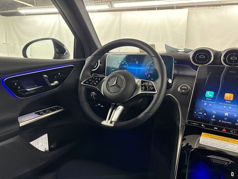 New 2026 Mercedes-Benz GLC 300 image 27