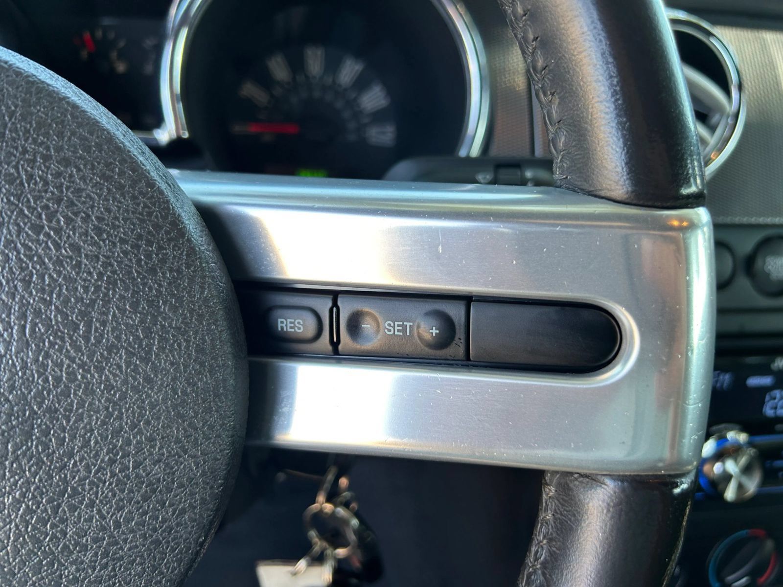 Used 2006 Ford Mustang Coupe RWD image 14