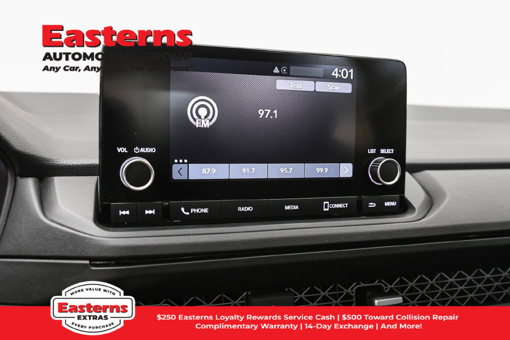 Used 2025 Honda Accord SE image 19