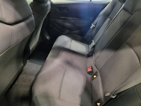 Used 2022 Toyota Corolla LE FWD image 18