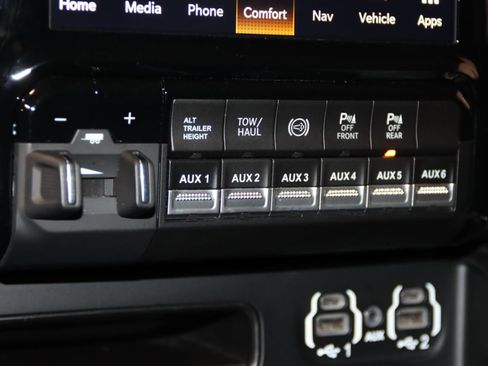 Used 2024 RAM 3500 Laramie image 55