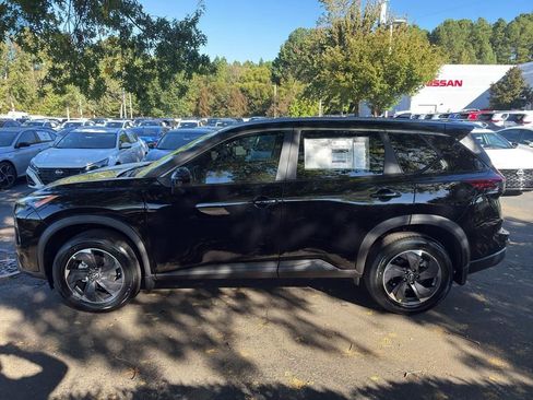 New 2026 Nissan Rogue SV image 4