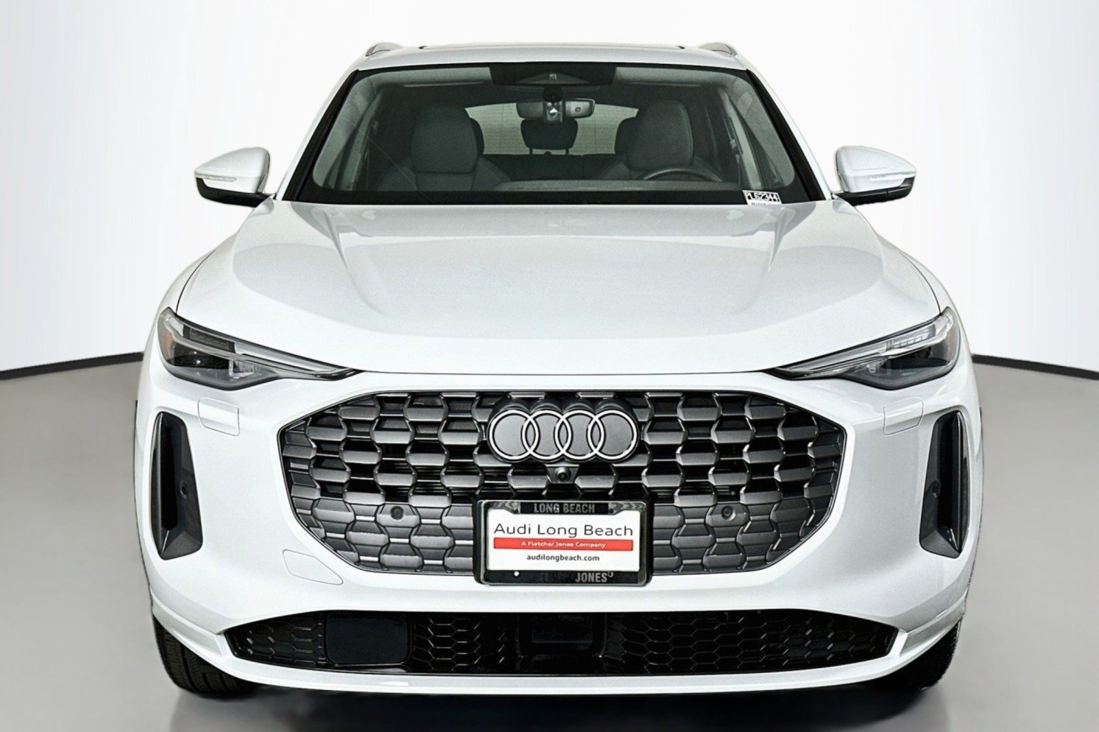 Used 2026 Audi Q5 Premium w/ Premium Plus AWD/4WD image 2