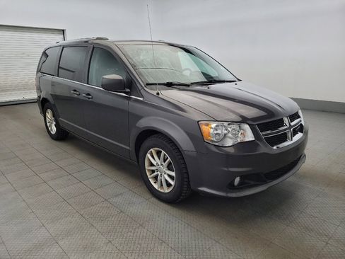 Used 2018 Dodge Grand Caravan SXT image 13