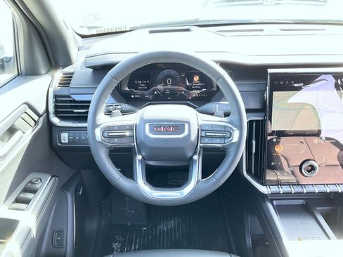 New 2026 GMC Acadia Elevation w/ Elevation Premium Package AWD/4WD image 11