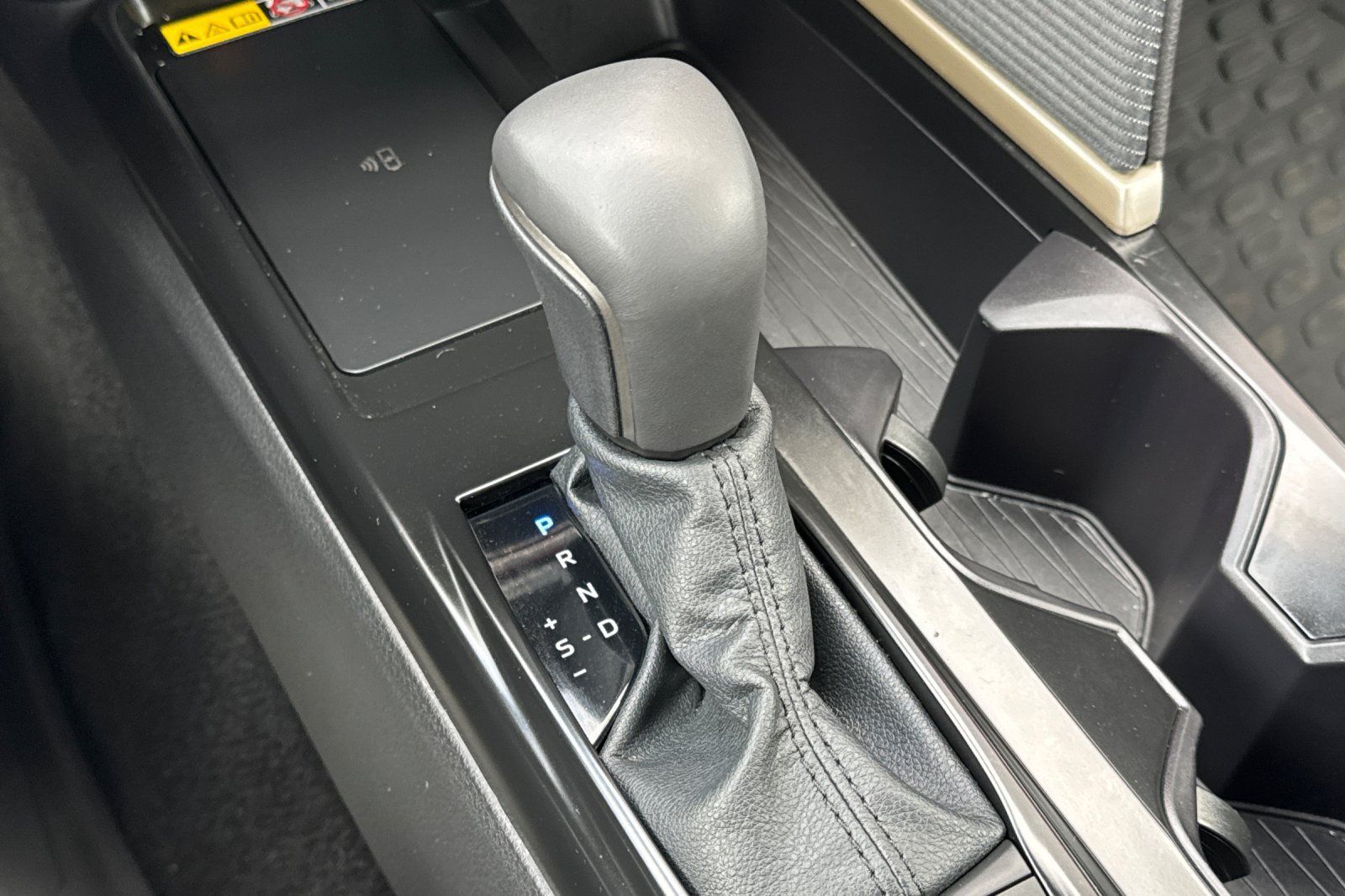 Certified 2026 Toyota Camry SE w/ Convenience Package FWD image 27