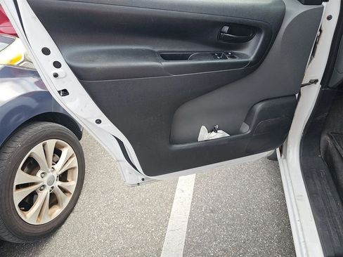 Used 2020 Nissan NV200 S image 14