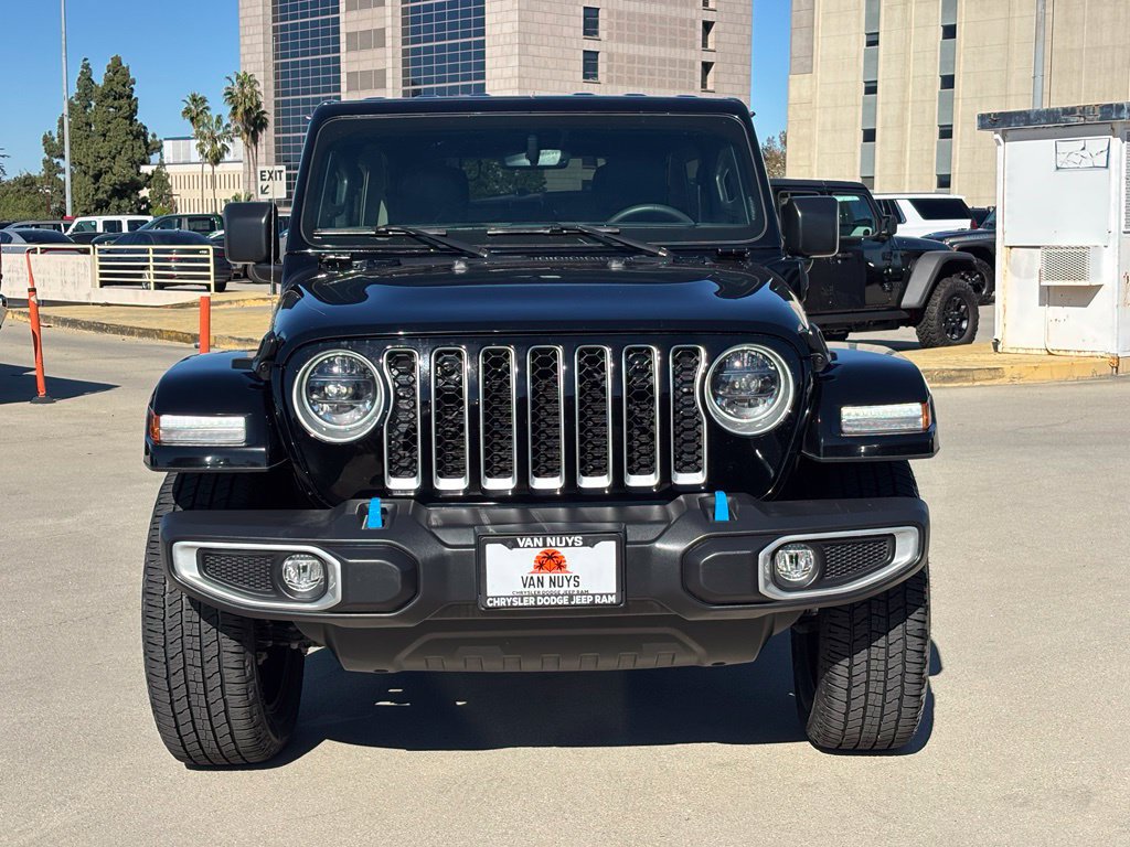 Used 2023 Jeep Wrangler Unlimited Sahara AWD/4WD image 6