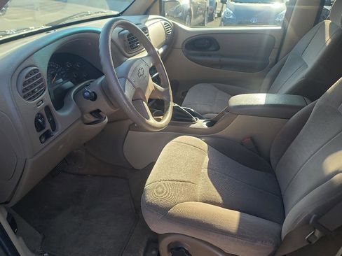 Used 2004 Chevrolet TrailBlazer 4WD w/ LS Preferred Equipment Group image 10