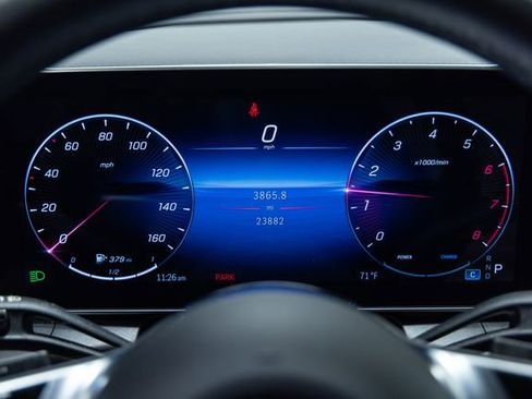 Used 2024 Mercedes-Benz GLC 300 GLC 300 image 2