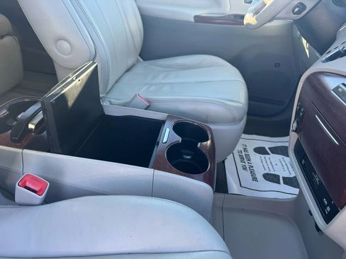 Used 2012 Toyota Sienna XLE w/ Premium Pkg AWD/4WD image 78