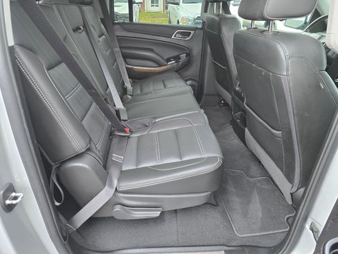 Used 2020 GMC Yukon XL Denali w/ Denali Premium Package image 33