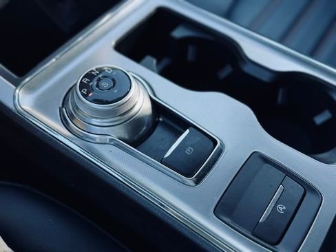 Used 2023 Ford Edge SEL w/ Sport Appearance Package image 30