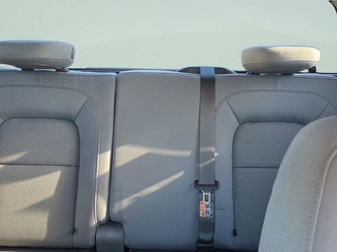 Used 2019 Chevrolet Colorado W/T w/ Custom Special Edition RWD image 9
