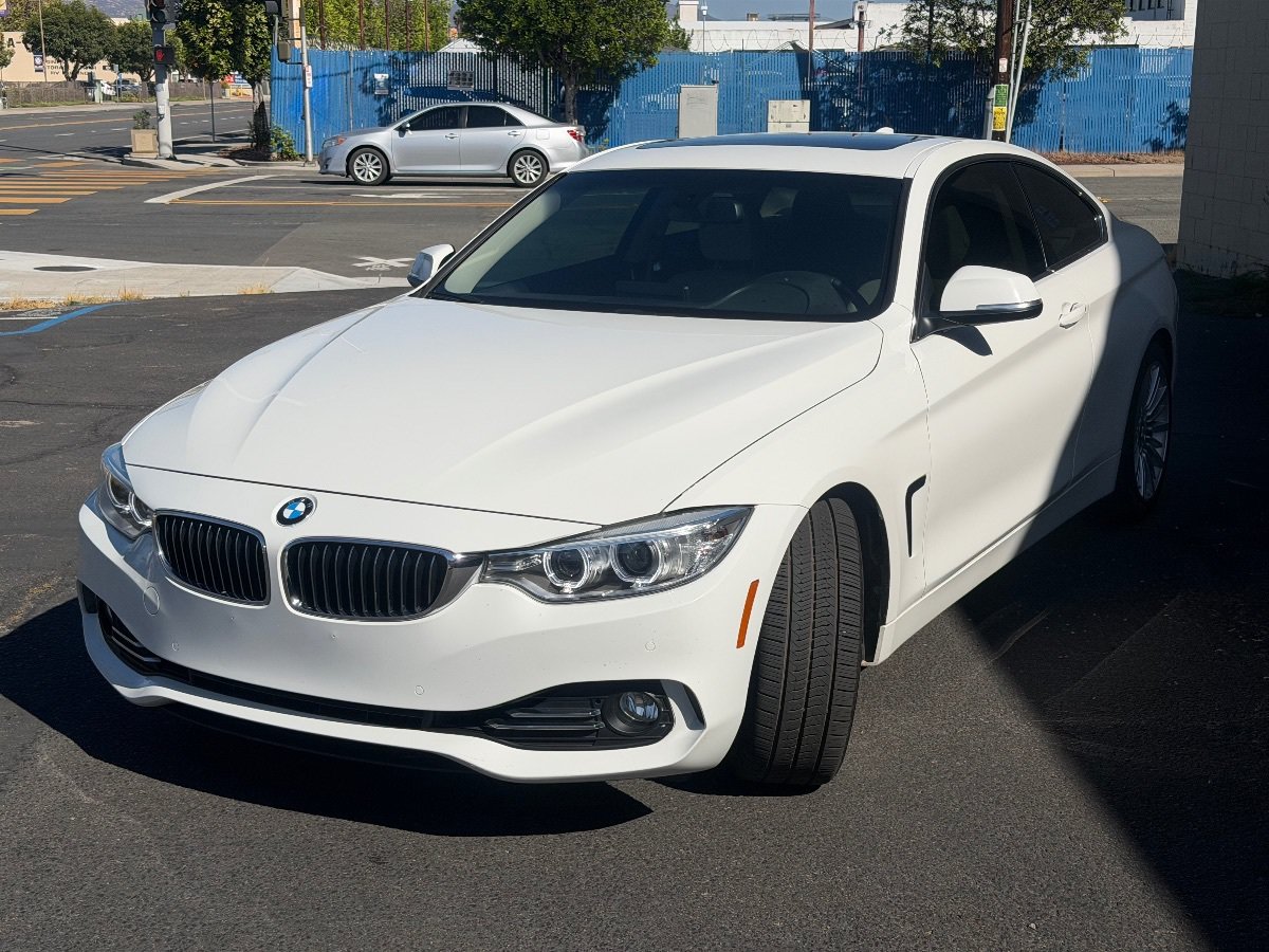 Used 2015 BMW 428i Coupe w/ Premium Package RWD image 5
