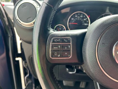 Used 2013 Jeep Wrangler Unlimited Sahara w/ Dual Top Group image 13