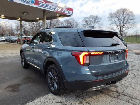 Certified 2025 Ford Explorer Active w/ Active Comfort Package AWD/4WD image 4